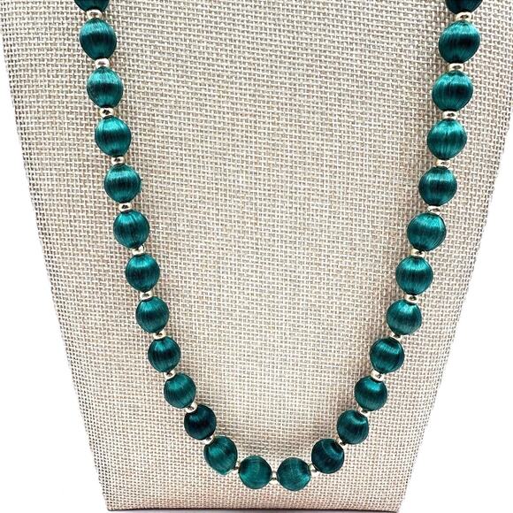 Unbranded Jewelry - Vintage 80s 90s Beaded Necklace Woven Green And Gold Tone Bead Jewelry Retro Y2K